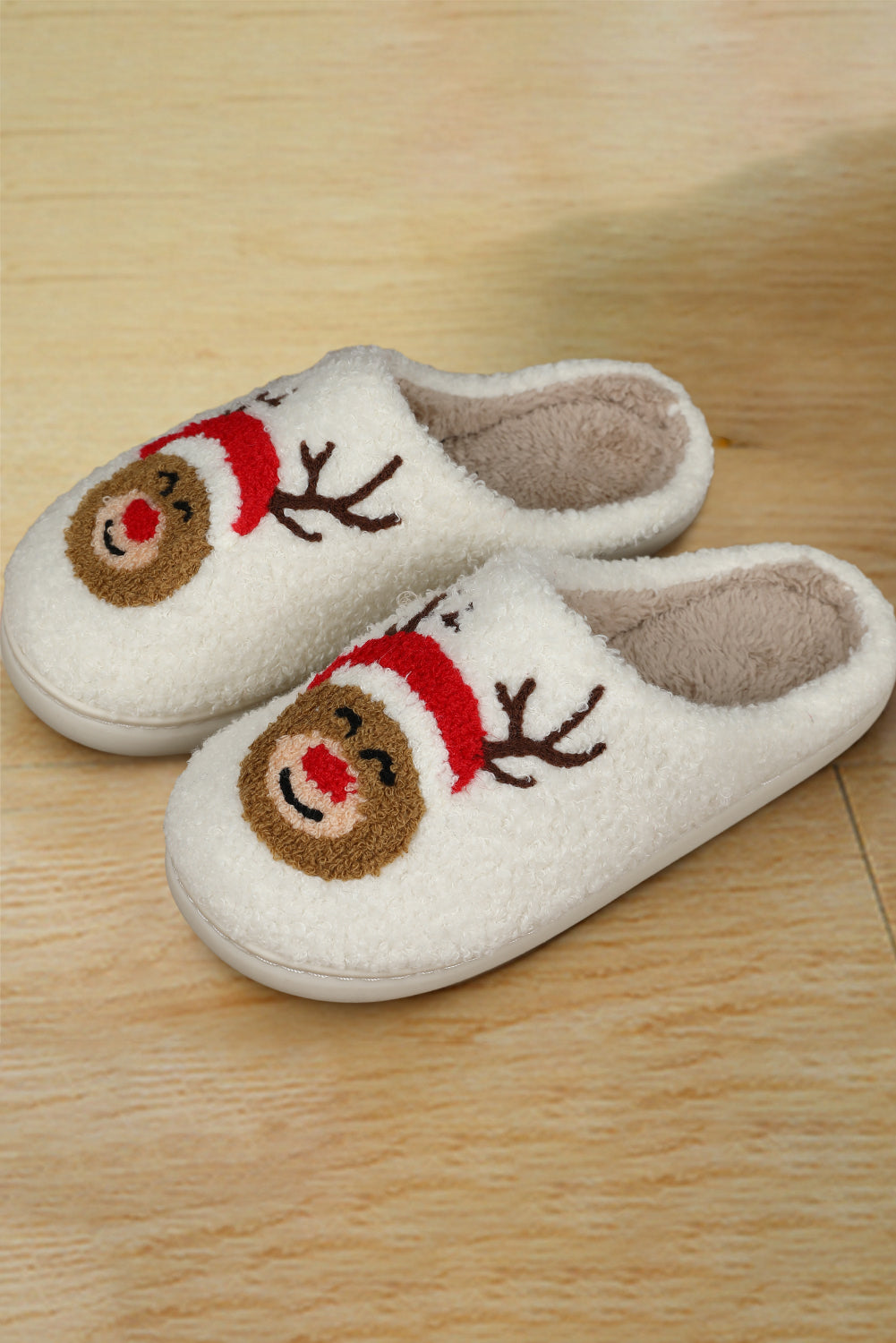 White Christmas Deer Pattern Home Plush Slippers